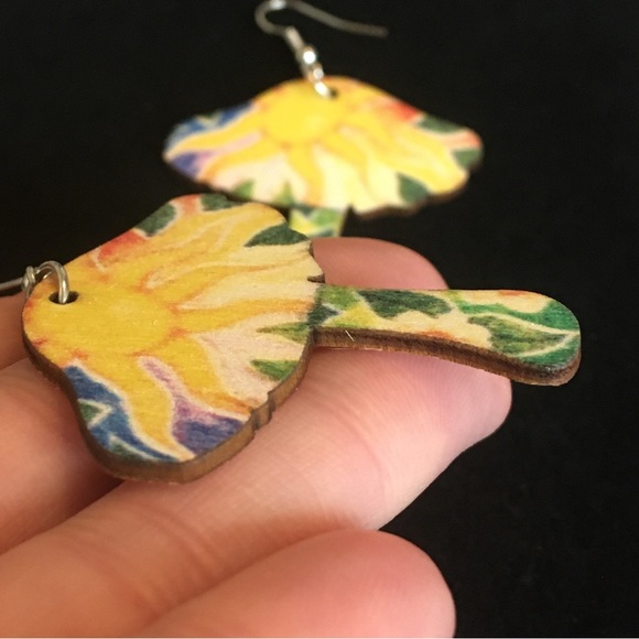 Bright Mushroom and Sun Dangle Earrings - Picture 4 of 7